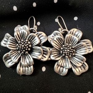 Vintage Silver Tone Flower Earrings